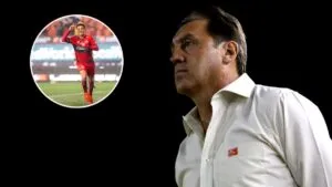 Alex Aguinaga elogia a Gil Mora y lo compara con Carlos Vela: “Es impresionante, un descarado”