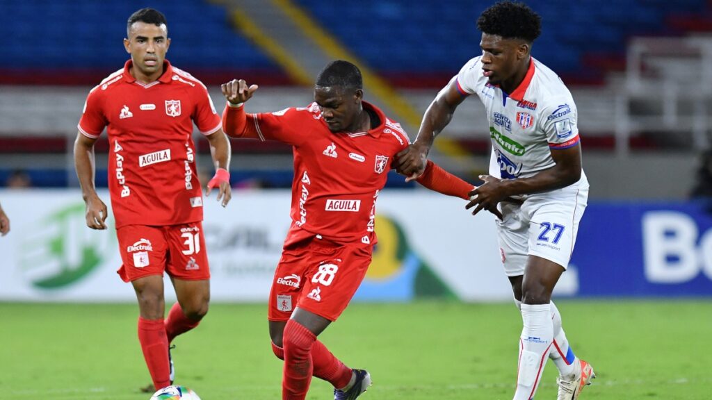 Tilman Palacios fue la figura del América ante el Unión. Vizzor