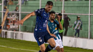 Más polémica que goles: Antigua y Cobán empatan en el Pensativo