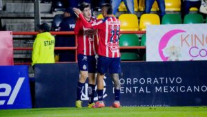 Hormiga González iguala marca de Chicharito, con su onceavo gol en el torneo