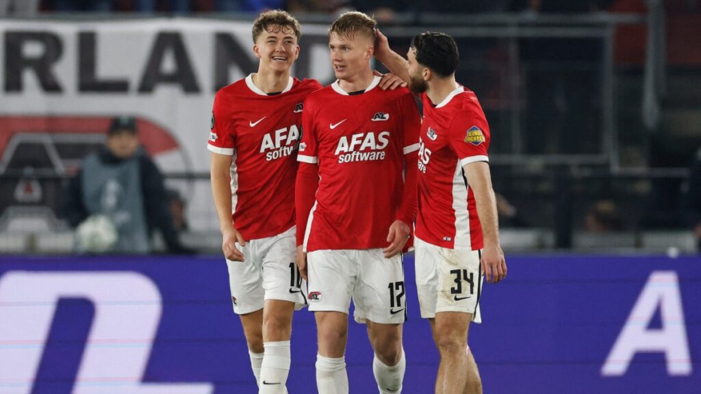 AZ Alkmaar vence 2-0 al Shelbourne en la jornada 4 de la Conference League