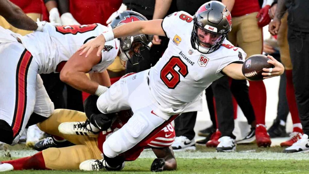 NFL Picks 2025 Patriots vs Buccaneers 