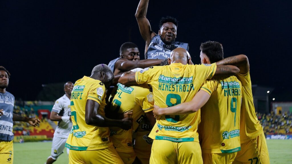 Bucaramanga celebrando | VizzorImage. 