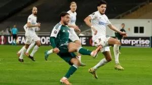 Panathinaikos vence al Sturm Graz con un golazo de Calabria