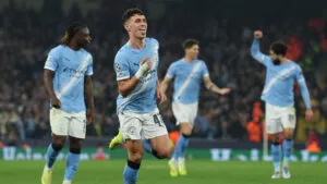 Phil Foden se luce en el paseo del Manchester City al Borussia Dortmund
