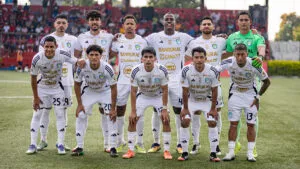 La crisis de comunicaciones no tiene fin: afuera de la fase final