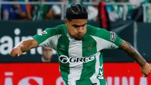 Cucho Hernández, anulado por la valentía del Girona en La Cartuja