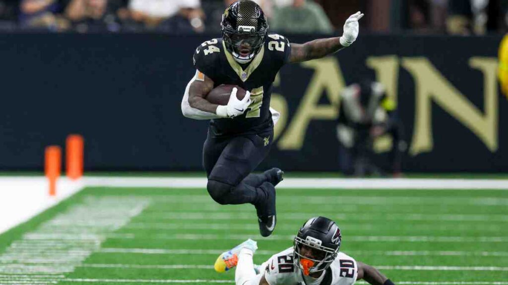 Devin Neal y los corredores para la semana 13 del Fantasy NFL