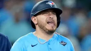 ¡Doble derrota! Alejandro Kirk se queda sin Guante de Oro tras caer en la Serie Mundial