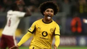 Borussia Dortmund hace pesar su casa y golea a Villarreal