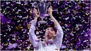 Rybakina resurge como ave fénix: superó a Sabalenka y reina en las WTA Finals 2025