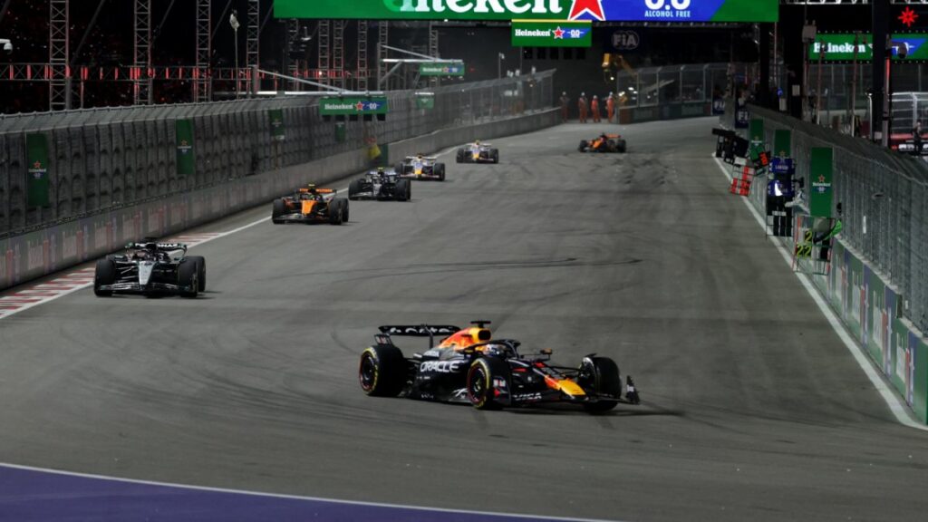 Max Verstappen gana el GP de Las Vegas, pero Lando Norris sigue en la cima