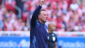 Gabriel Milito pide mesura tras pase a liguilla de las Chivas