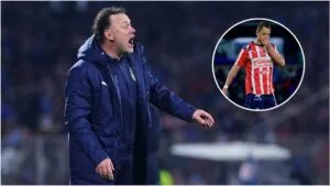 Gabriel Milito defiende a Chicharito Hernández: “Javier era el indicado para cobrar el penal”