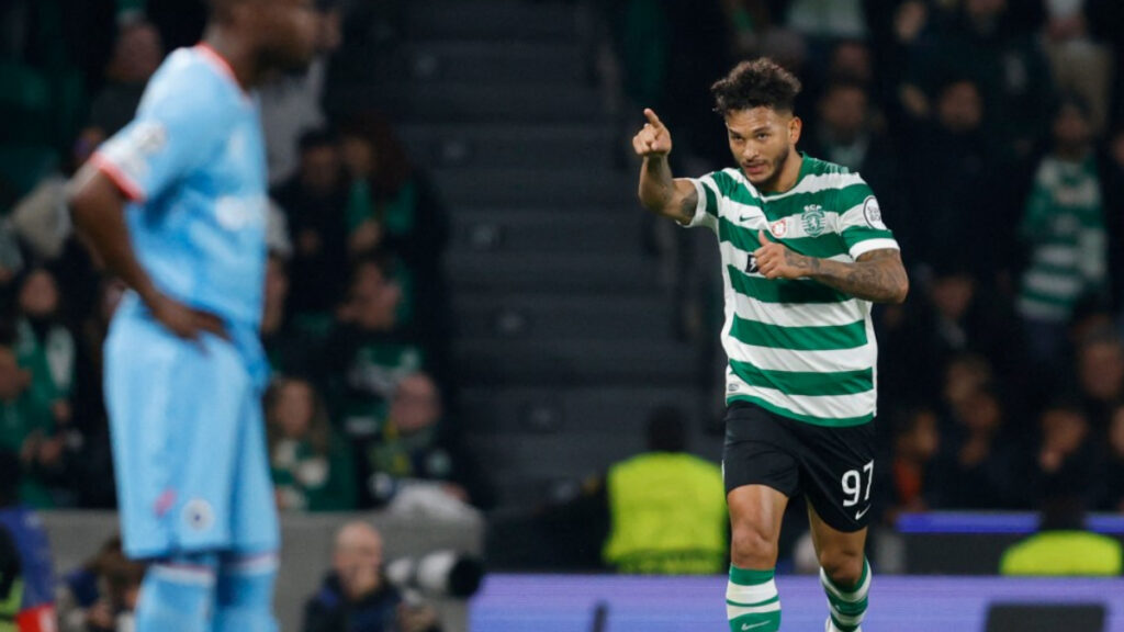 Luis Javier Suárez celebra su gol con el Sporting de Portugal. - Filipe Amorim, AFP.