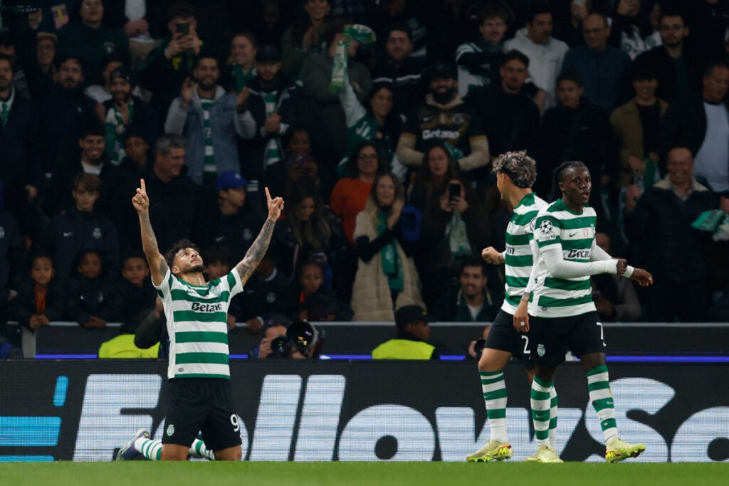 Gol de Luis Javier Suárez con el Sporting. - Filipe Amorim, AFP.