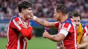 Hormiga González destaca su “amistad” con Chicharito y elogia a Cruz Azul previo a la Liguilla