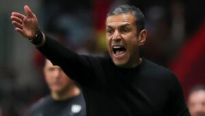 Jaime Lozano reconoce fallas tras la derrota ante Chivas