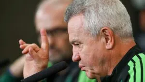 Javier Aguirre zanja el tema de los abucheos: “El que no acepte la crítica, no sirve para esto”