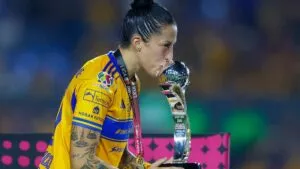 Jenni Hermoso cumple su meta en México y levanta el título con Tigres