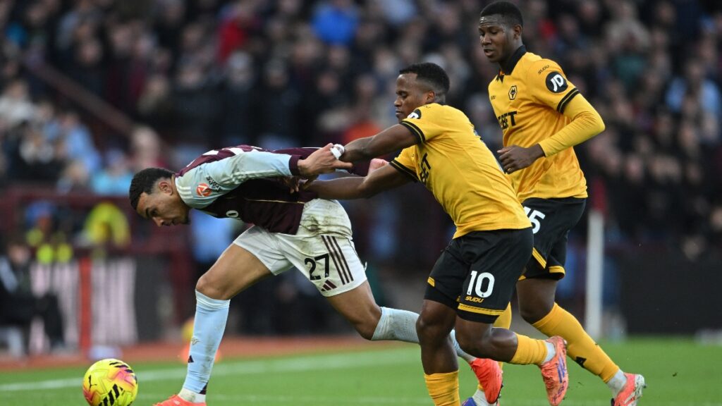 Jhon Arias en actividad Vs Aston Villa