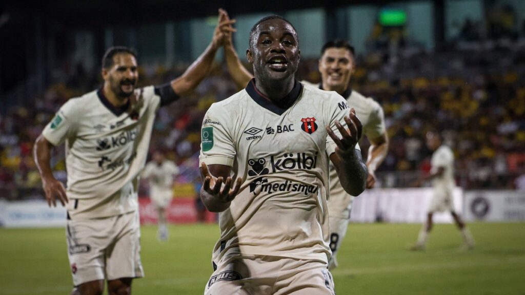 Joel Campbell vive una gran actualidad en Alajuelense | @ldacr