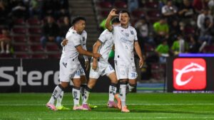 Querétaro vence a Juárez y ayuda a Chivas a llegar a Liguilla
