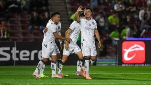 Querétaro vence a Juárez y ayuda a Chivas a llegar a Liguilla