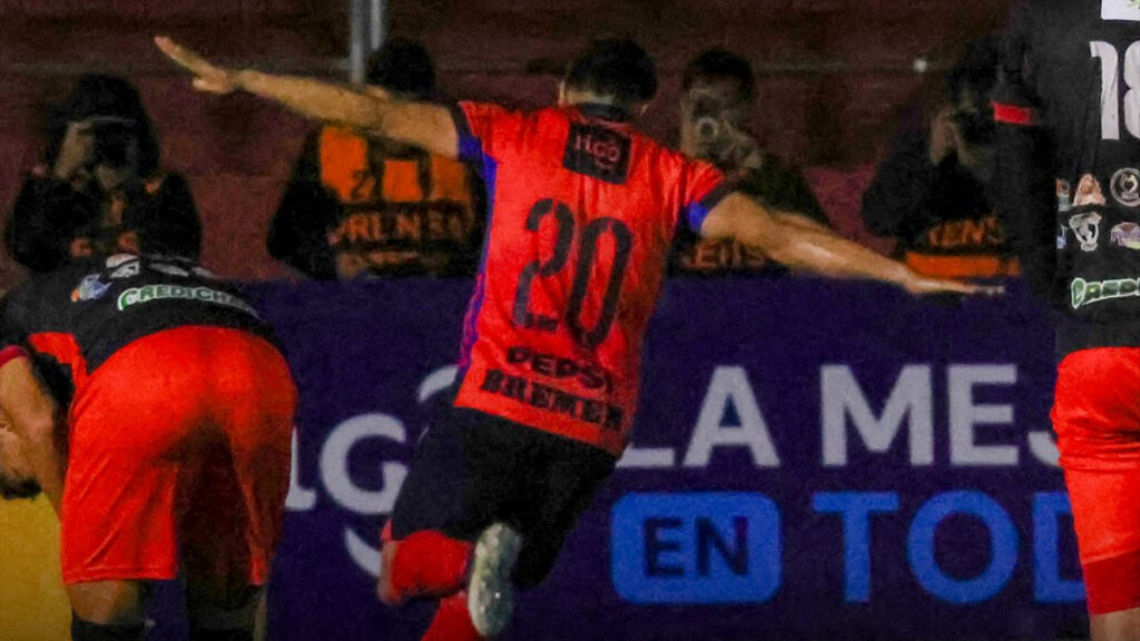 Archila celebra su gol. (Municipal X)