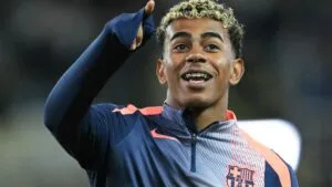 Lamine Yamal celebra jugar sin molestias y resta responsabilidad a la defensa del Barcelona