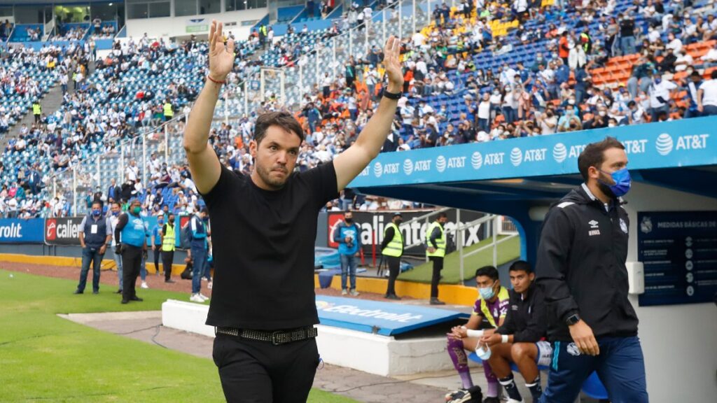 Nicolás Larcamón enamoró al Puebla