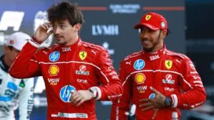 John Elkann critica a Hamilton y Leclerc: “Piensen más en Ferrari y menos en sí mismos”