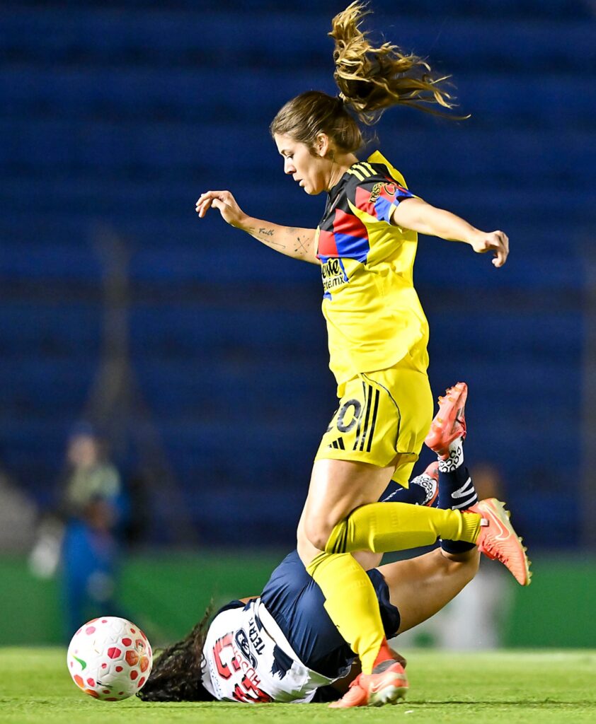 Lourdes Bosch sufre fuerte lesión en el duelo de vuelta ante América