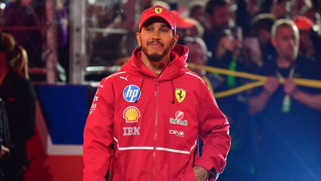 Lewis Hamilton con Ferrari en Las vegas