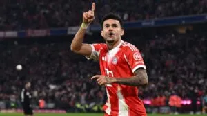 Luis Díaz lidera la remontada del Bayern en un vibrante 3-1 ante St Pauli