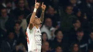 Luis Díaz, del cielo al infierno: doblete y roja tras lesionar a Achraf Hakimi