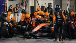 McLaren y un desastre de estrategia que le puede costar el campeonato de pilotos tras el GP Qatar 2025