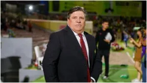 Miguel Herrera deja de ser técnico de Costa Rica tras no clasificar al Mundial 2026
