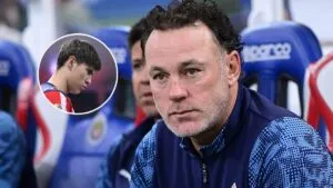 Milito revela la razón del cambio de La Hormiga González: “Tuvo una molestia en el aductor”