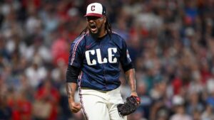 Escándalo en MLB: lanzadores de Cleveland acusados de recibir sobornos de apostadores