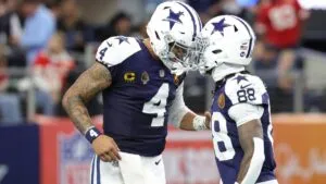 Cowboys muestra su poderío ofensivo y aleja de los Playoffs a Chiefs en Thanksgiving