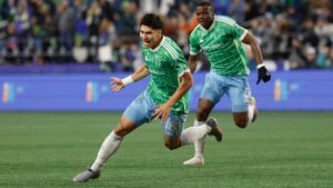 Obed Vargas brilla con doblete y Seattle iguala serie ante Minnesota en playoffs de MLS