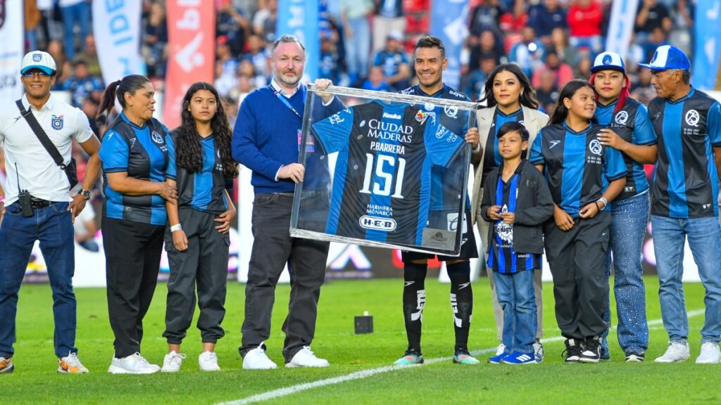 Querétaro se impone al Mazatlán en casa y aún sueña con el Play In