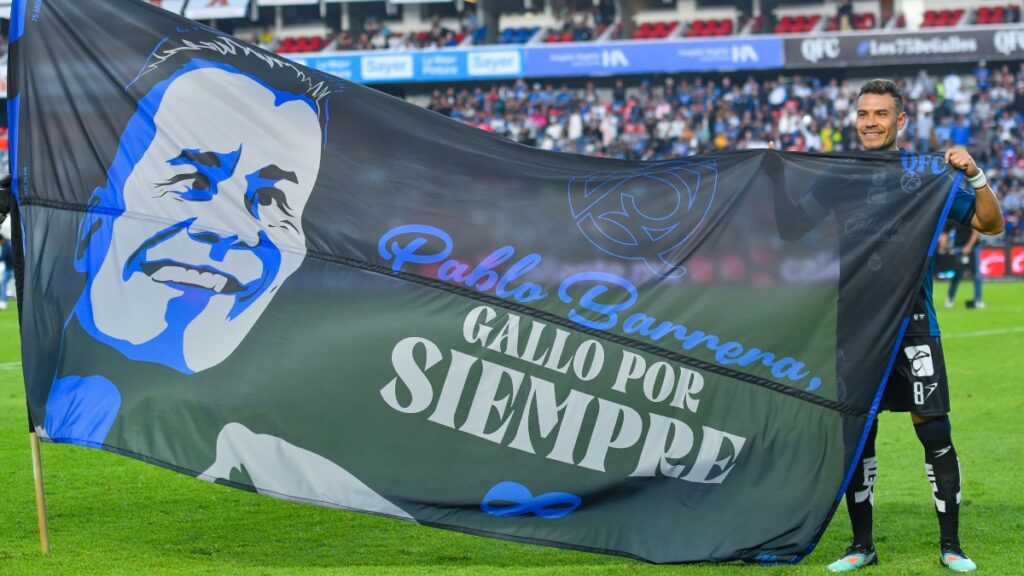 Homenaje, asistencia y lágrimas: así fue la despedida de Pablo Barrera del futbol profesional