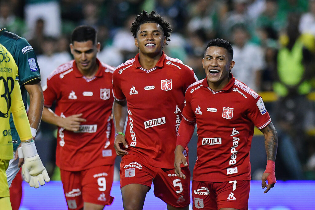 Josen Escobar y Cristian Barrios. - Vizzor Image.