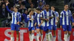 Porto rinde tributo a la eficacia y liquida en casa al Niza