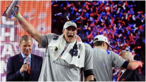 ¡De vuelta a New England! Gronkowski firma contrato de un día para despedirse con los Patriots