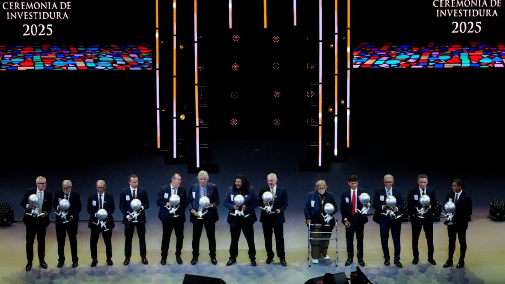 Casillas, Dunga, Palencia y España, inmortalizados en una emotiva ceremonia del Salón de la Fama