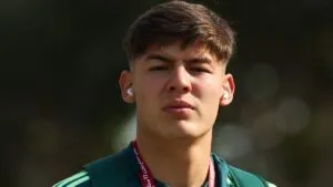 Santiago López, de fallar en el 2-2 a brillar con gol y atajada en los penales vs Argentina