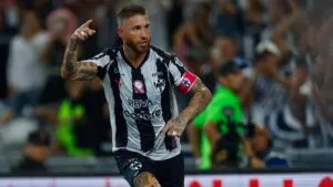 Monterrey, en pláticas para renovar a Sergio Ramos y continúe en la Liga MX